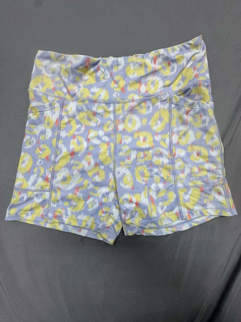 Pro Player Bike Shorts Size M Purple Yellow Leopard Print Activewear